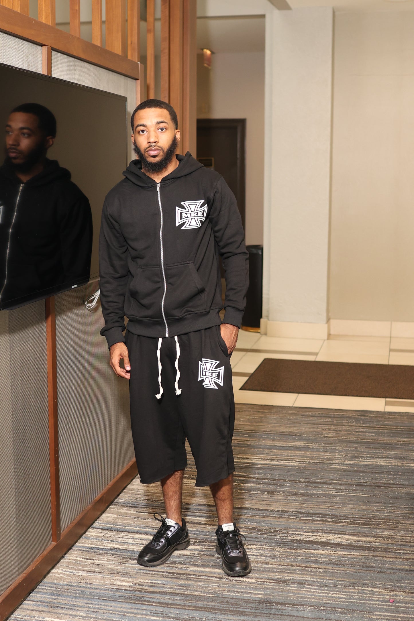 Black Crest Short Set